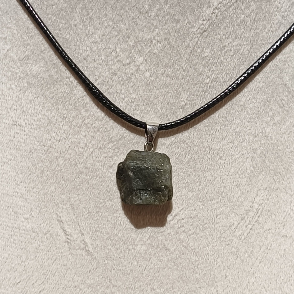 Raw Cut Necklace