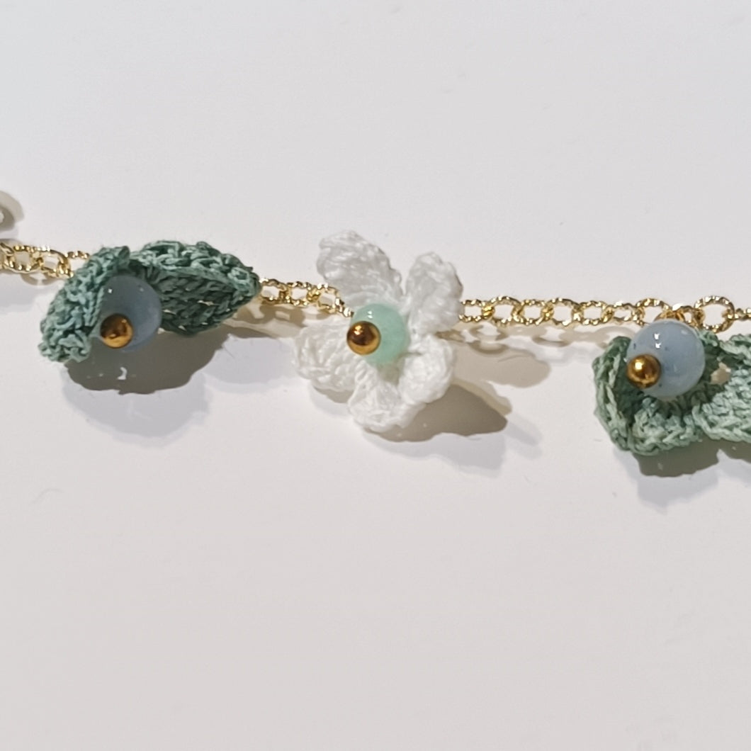 Micro-crochet Flower Bracelet